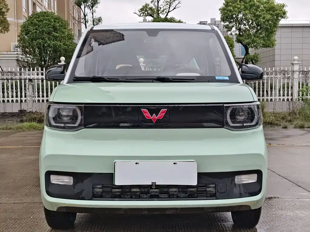 Hongguang MINI EV 2021 Macaron Premium Edition LFP