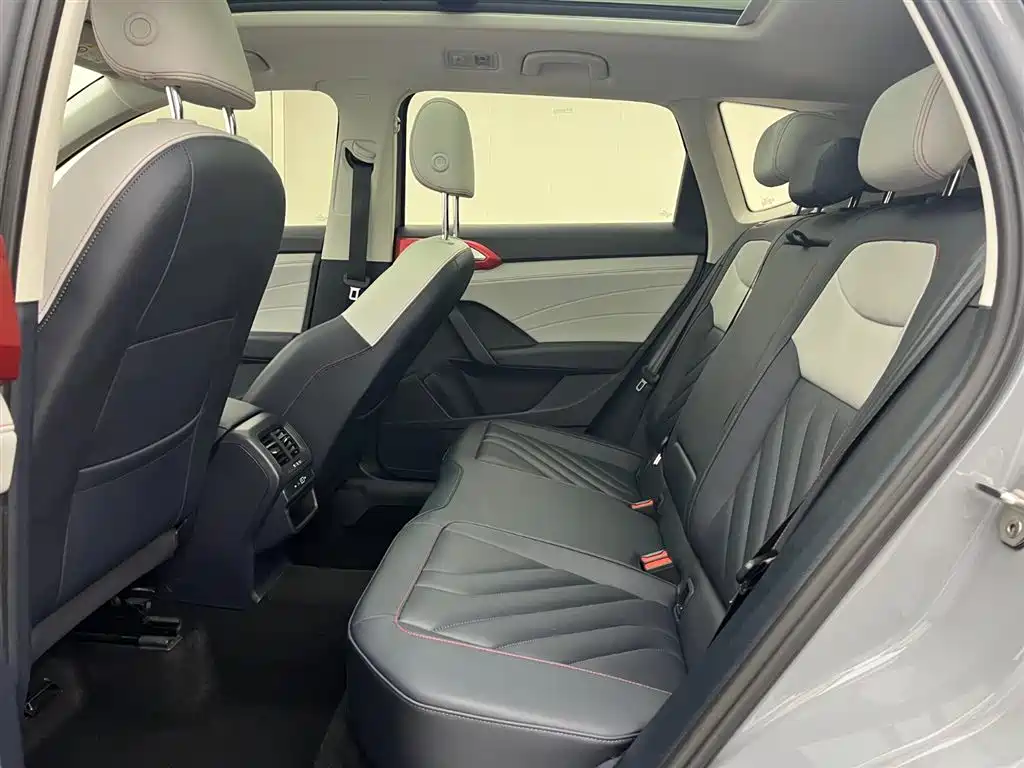 Tharu 2023 300TSI FWD Yuezun Edition