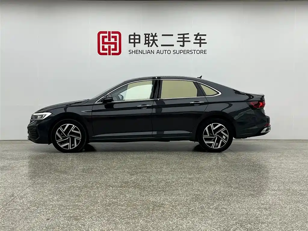Sagitar 2023 300TSI DSG Beyond Edition