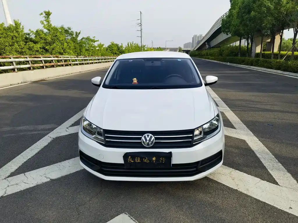Santana 2019 1.5L Manual Fengshang Edition China V
