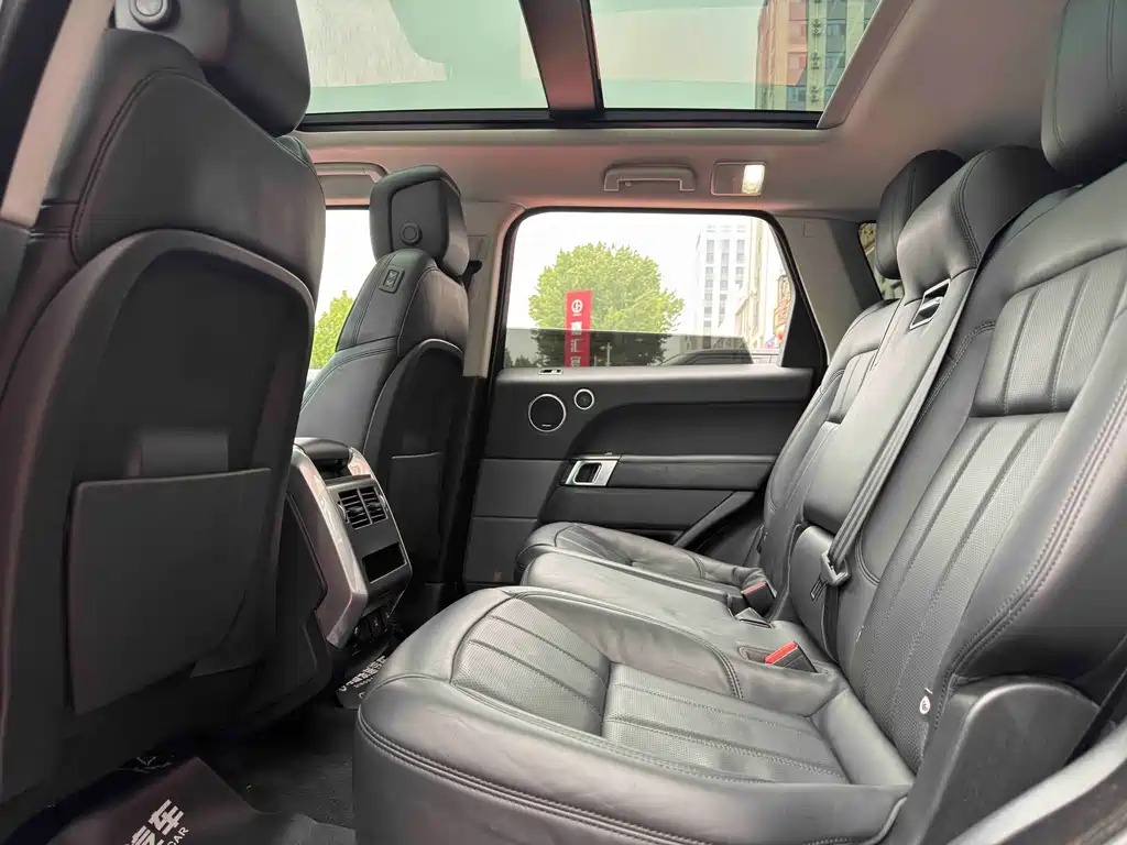 Range Rover Sport 2020 3.0 L6 SE
