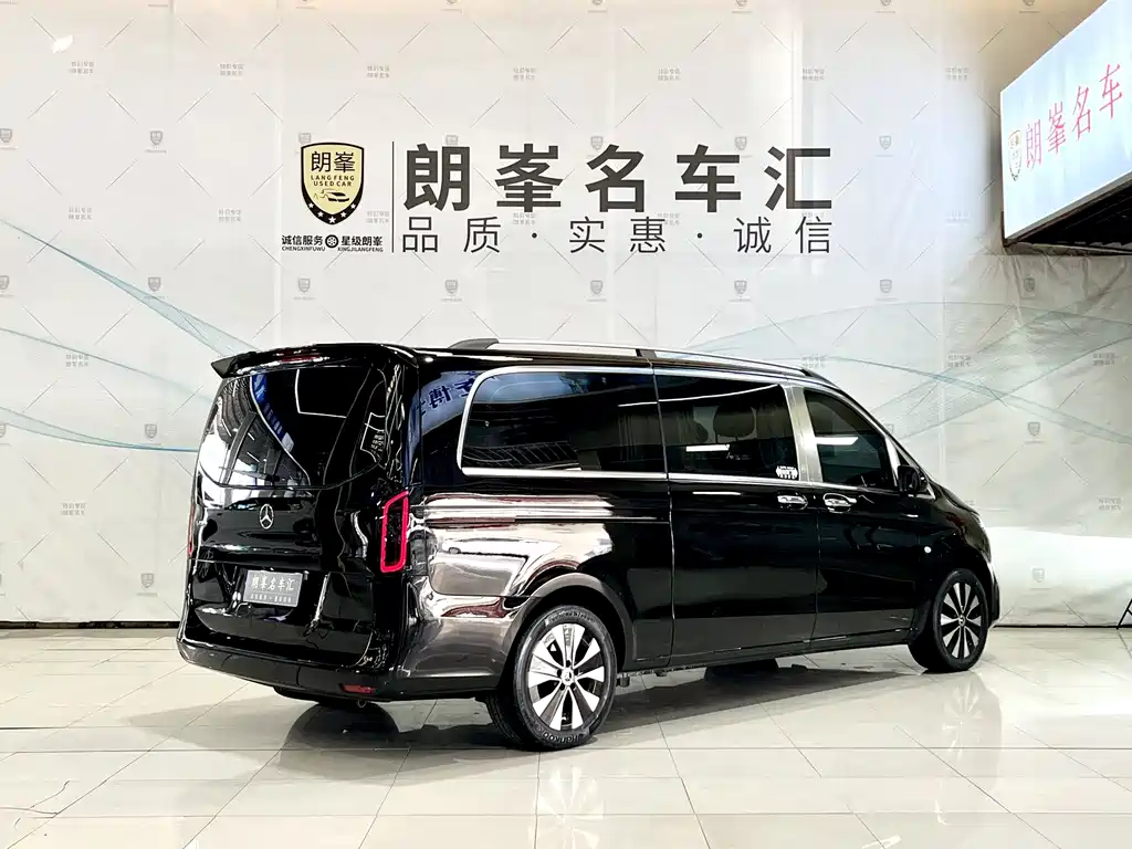 Mercedes-Benz Vito 2023 2.0T Business Edition 7-Seater
