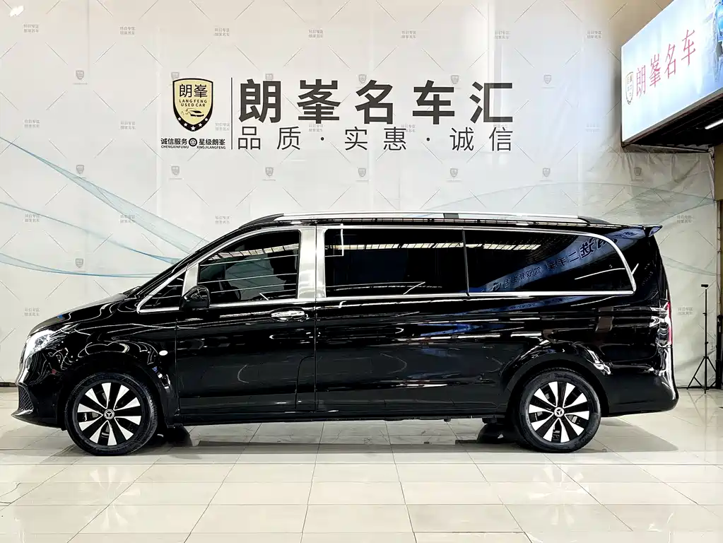 Mercedes-Benz Vito 2023 2.0T Business Edition 7-Seater
