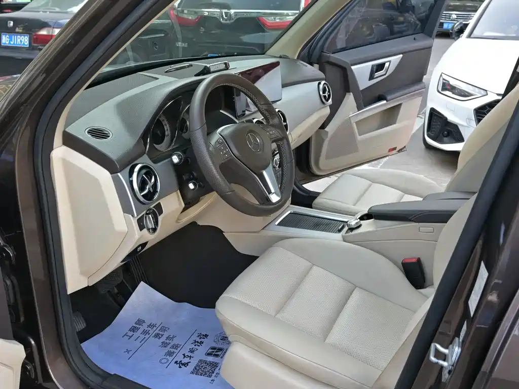 Mercedes-Benz GLK-Class 2013 GLK 300 4MATIC Dynamic Sunroof