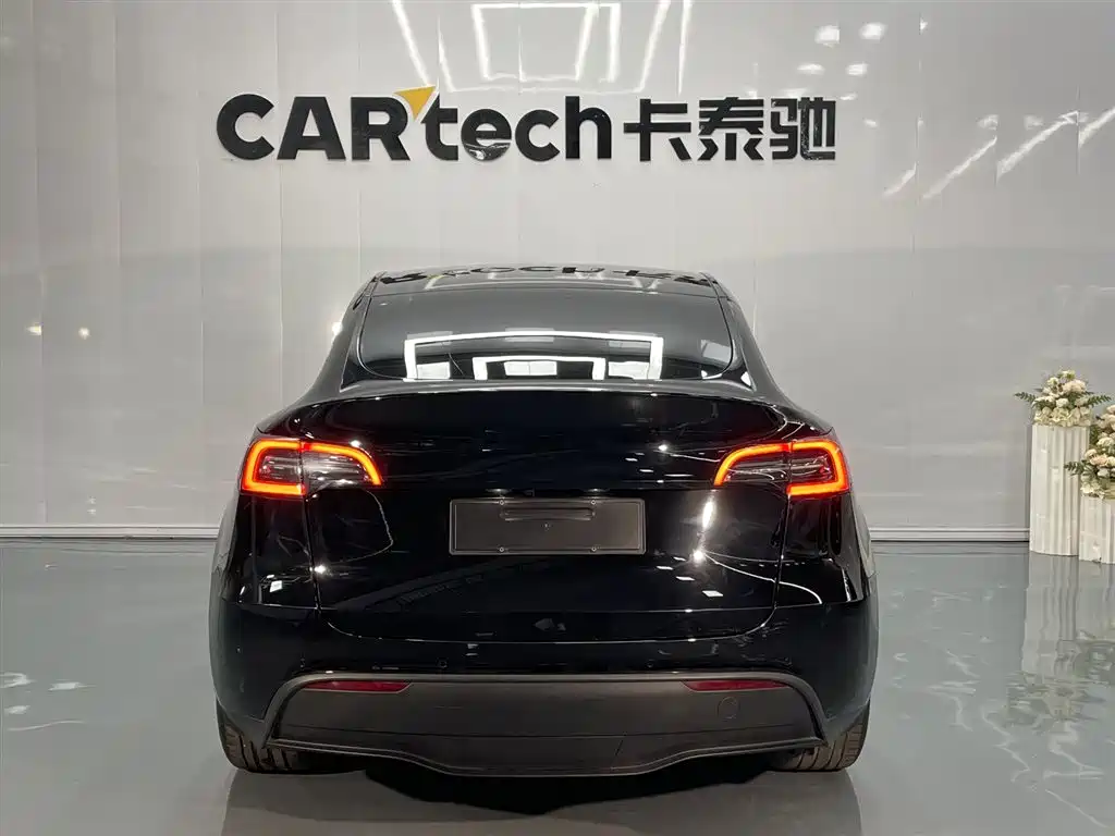 Tesla Model Y 2022 RWD