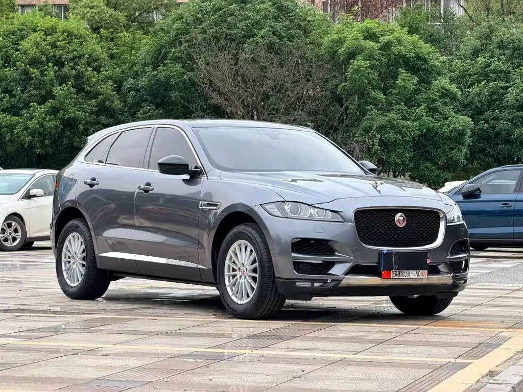 捷豹F-PACE 2018款 2.0T 两驱都市尊享版