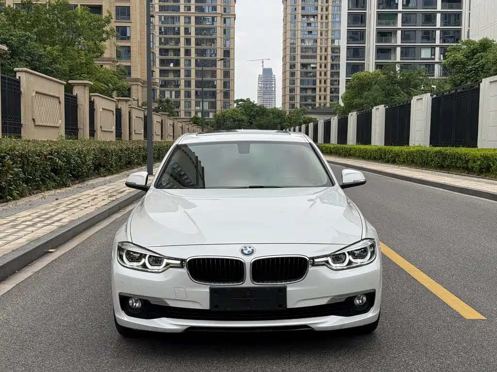 BMW 3 Series 2017 model 320Li Fashion