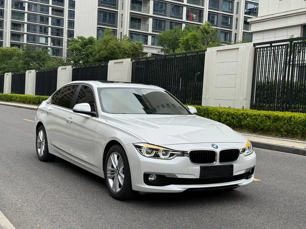 BMW 3 Series 2017 model 320Li Fashion