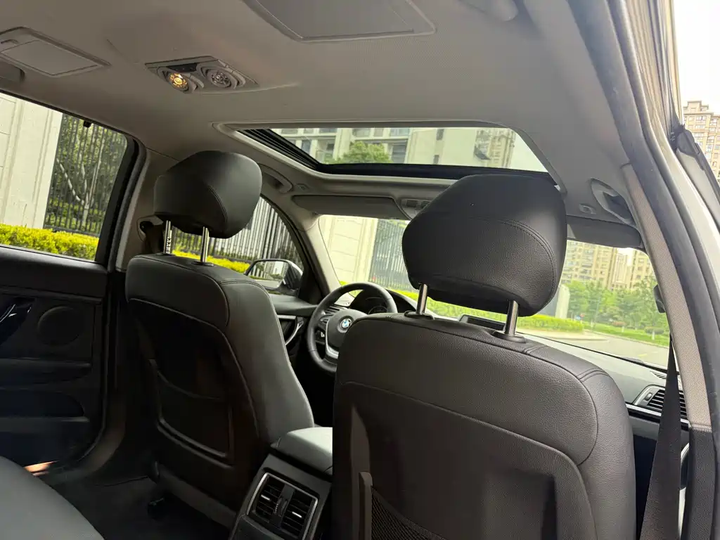 BMW 3 Series 2017 model 320Li Fashion