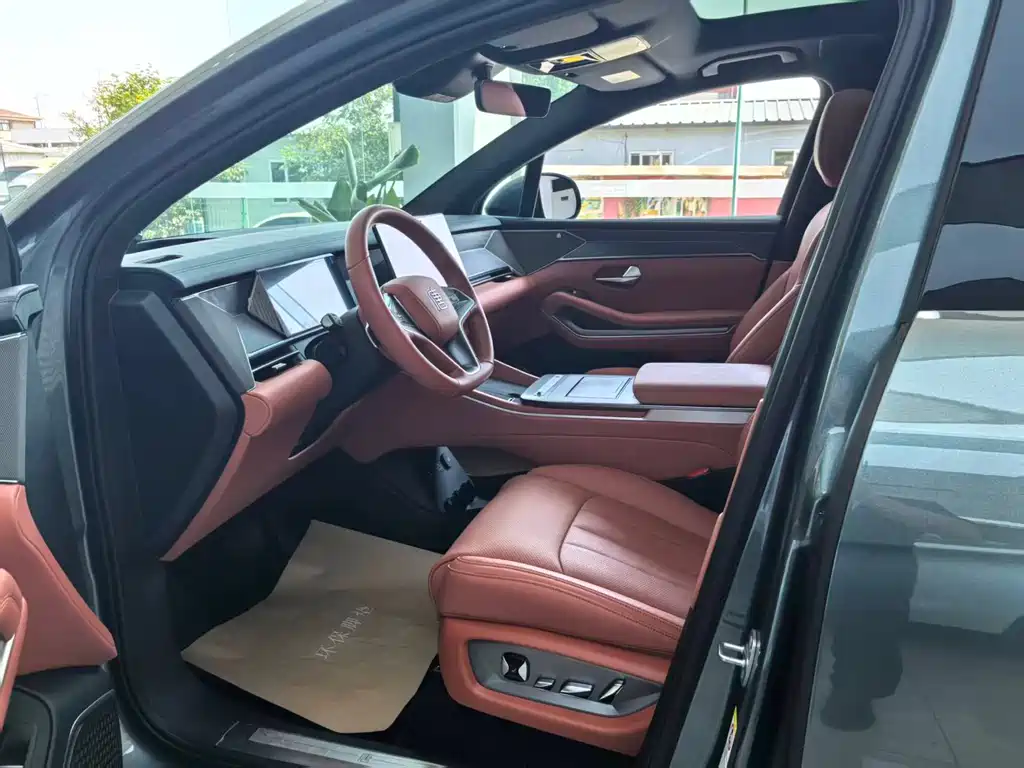 BYD Tang L 2025 DM 175km Drone Player Edition