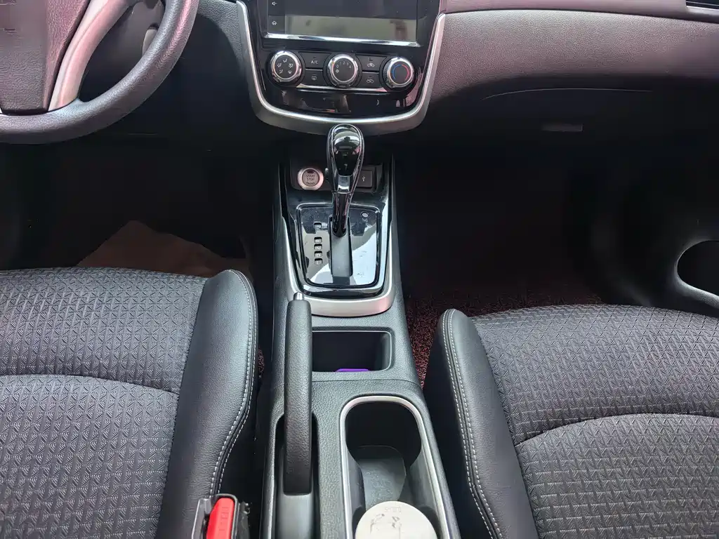 Nissan Tiida 2019 1.6L CVT Smart Edition China VI