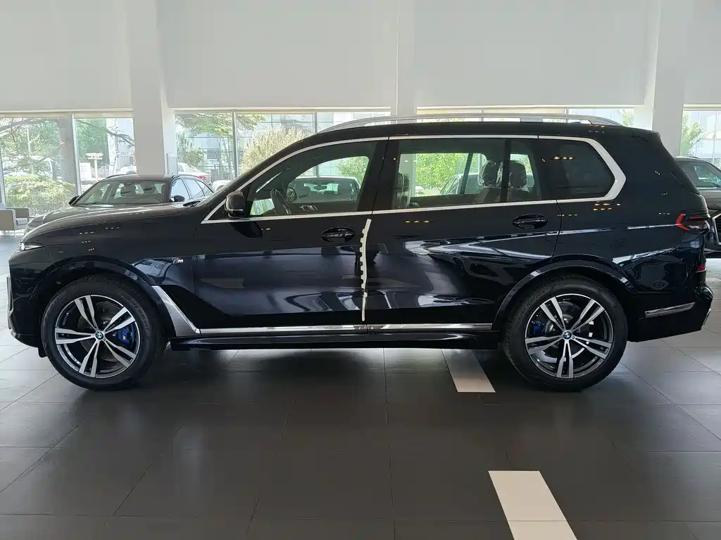BMW X7 2024 xDrive40i Premium M Sport Package
