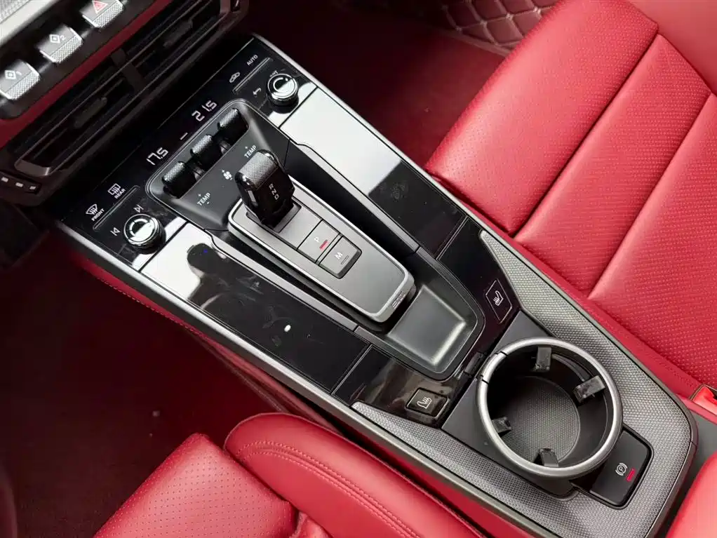 Porsche 911 2023 Carrera 3.0T