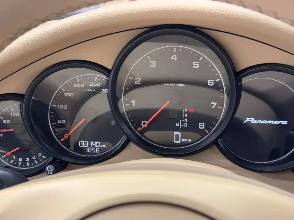Porsche Panamera 2014 3.0T