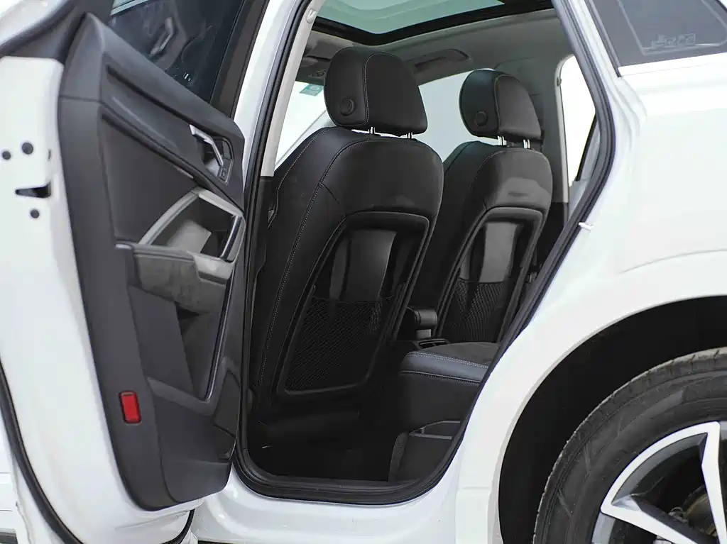 Audi Q3 2023 35 TFSI Entry Dynamic Edition (1.4T)