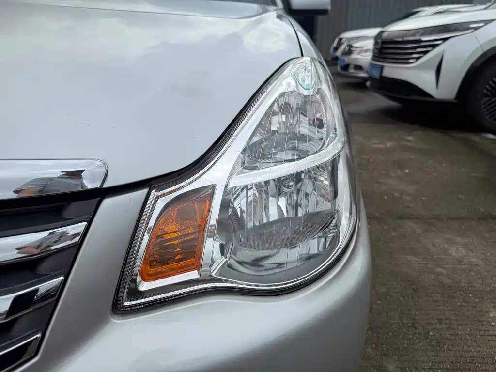 Nissan Sylphy 2019 Classic 1.6XE+ CVT Smart Link Leading Edition