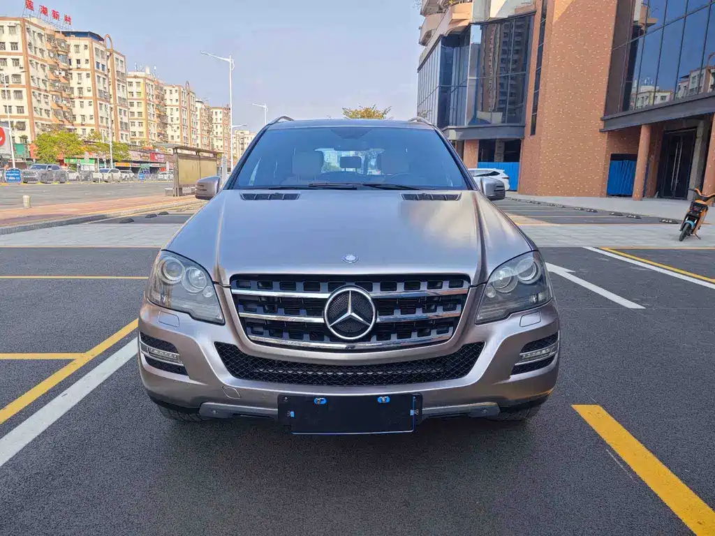 Mercedes-Benz M-Class 2010 ML 350 4MATIC Luxury Special Edition