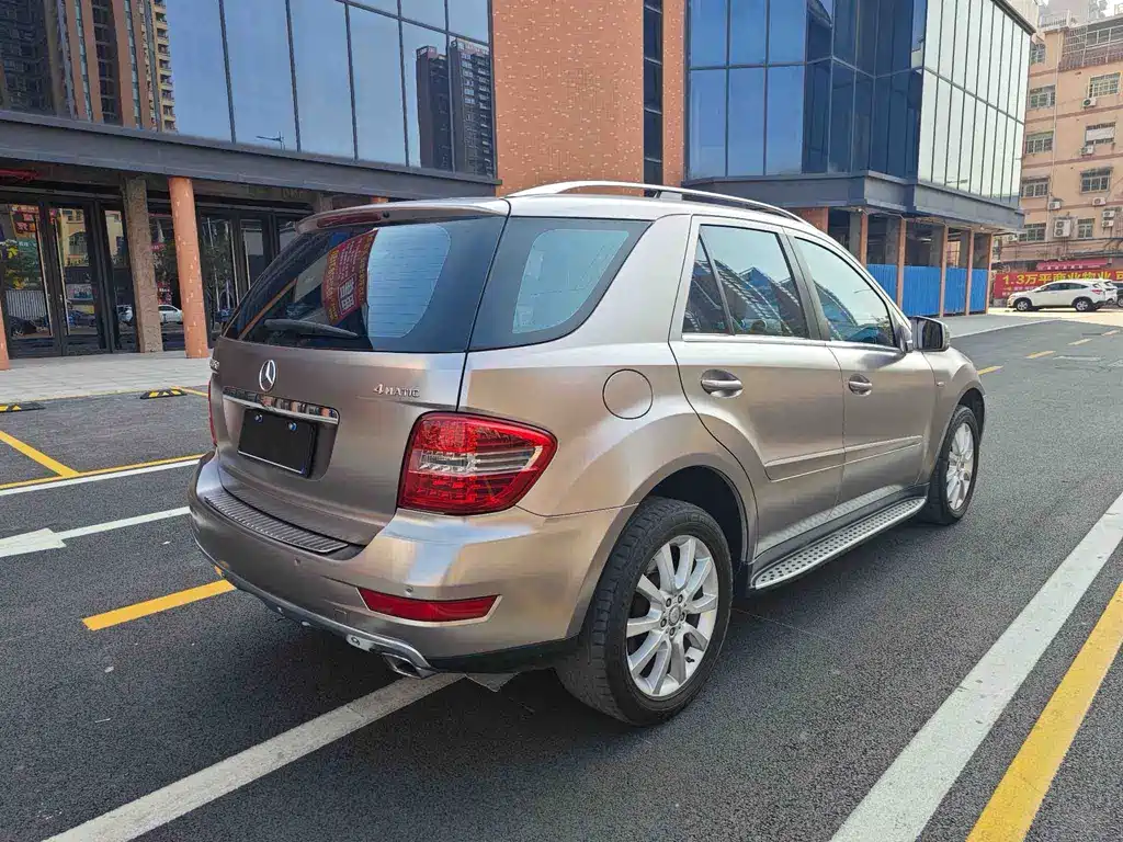 Mercedes-Benz M-Class 2010 ML 350 4MATIC Luxury Special Edition