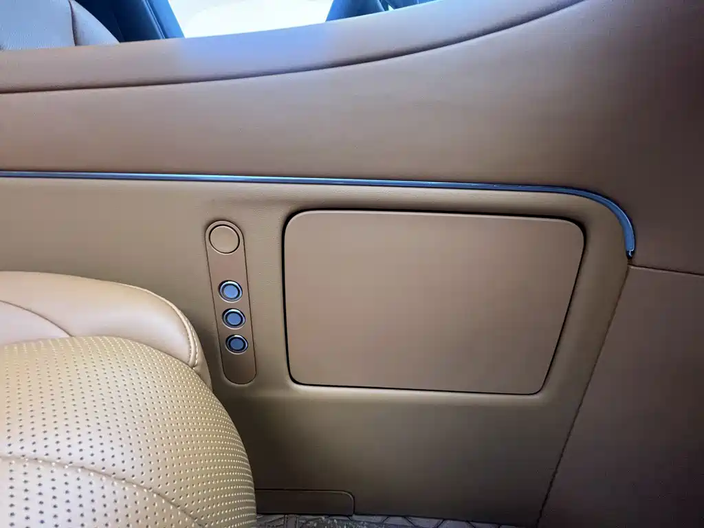 AITO M9 2024 EREV Ultra Edition 52kWh 5-Seater