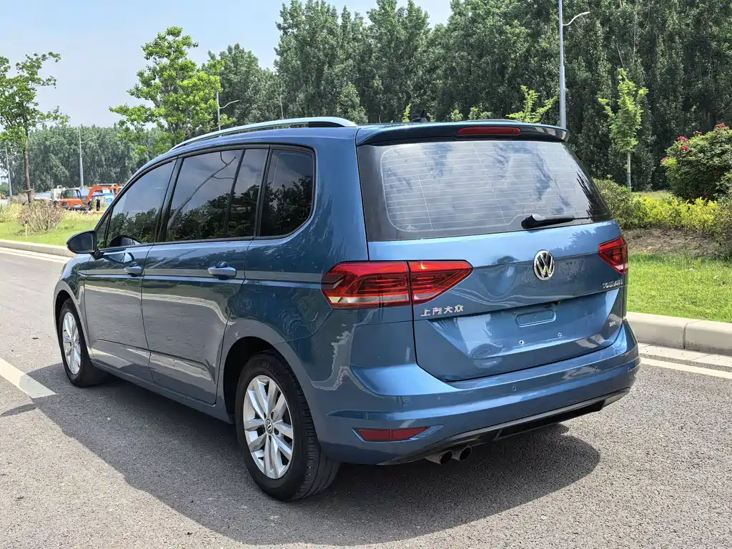 Volkswagen Touran L 2016 280TSI DSG Comfort Edition