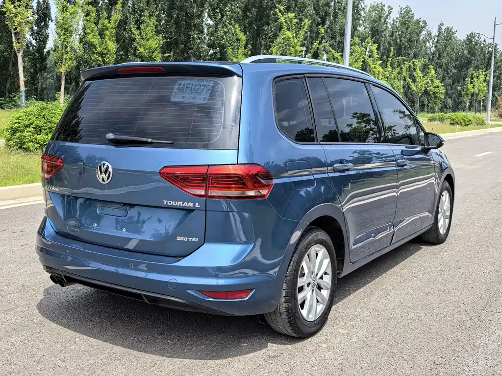 Volkswagen Touran L 2016 280TSI DSG Comfort Edition