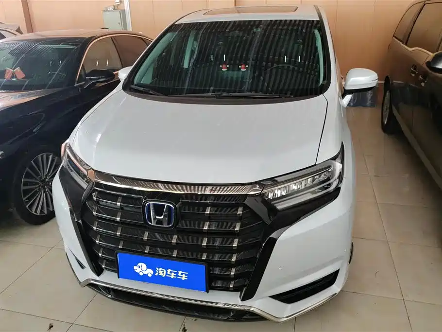 Honda Elysion 2024 2.0L e:HEV Luxury Edition