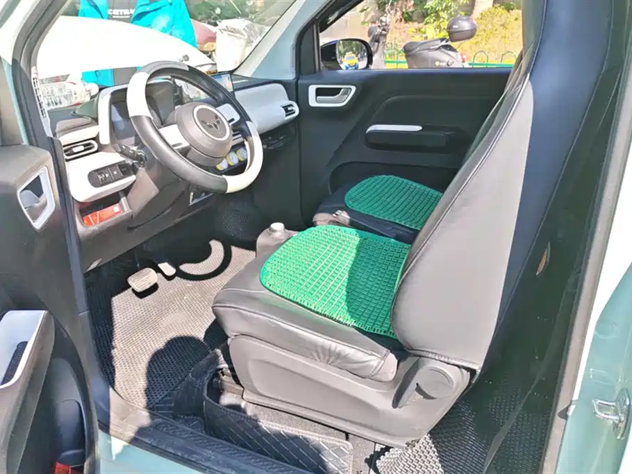 Wuling Hongguang MINI EV 2024 3rd Generation 215km Advanced Edition