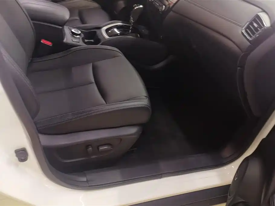 Nissan X-Trail 2020 2.5L XL ITS CVT 4WD Luxury Pilot Edition