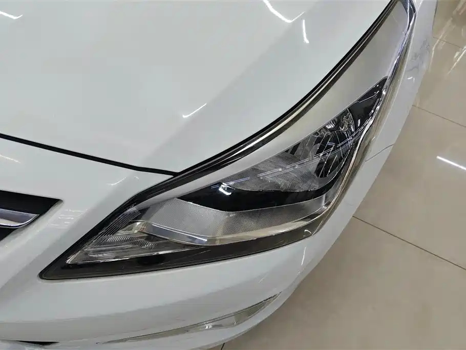 Verna 2016 1.4L Automatic Leading GLX