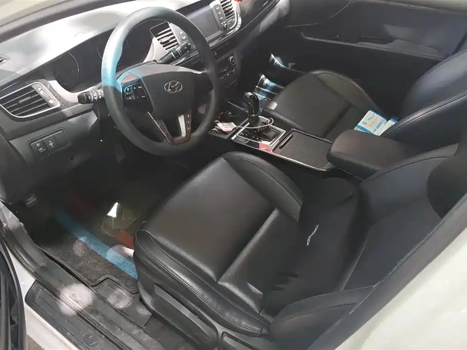 Hyundai Mistra 2016 1.8L Automatic Smart Edition GLS