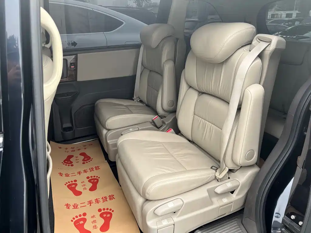 Odyssey 2015 Facelift 2.4L Supreme Edition