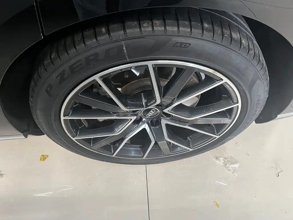 Audi A8L 2018 55 TFSI quattro Launch Edition Premium