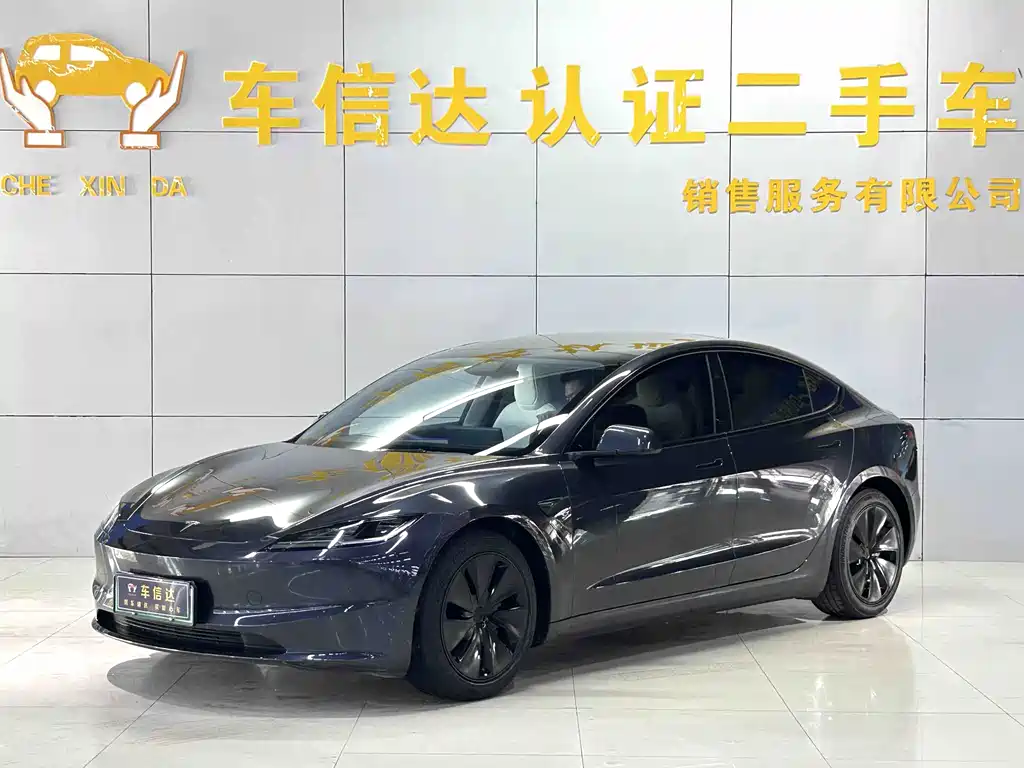 Tesla Model 3 2025 RWD