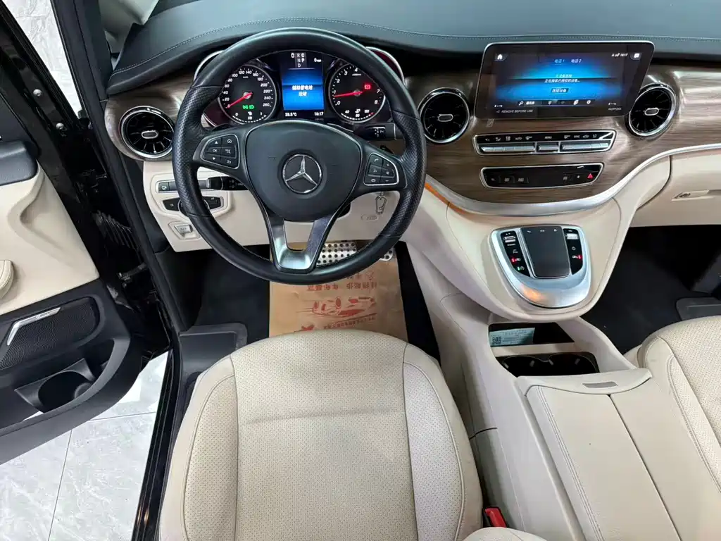 Mercedes-Benz V-Class 2021 V 260 Luxury Edition