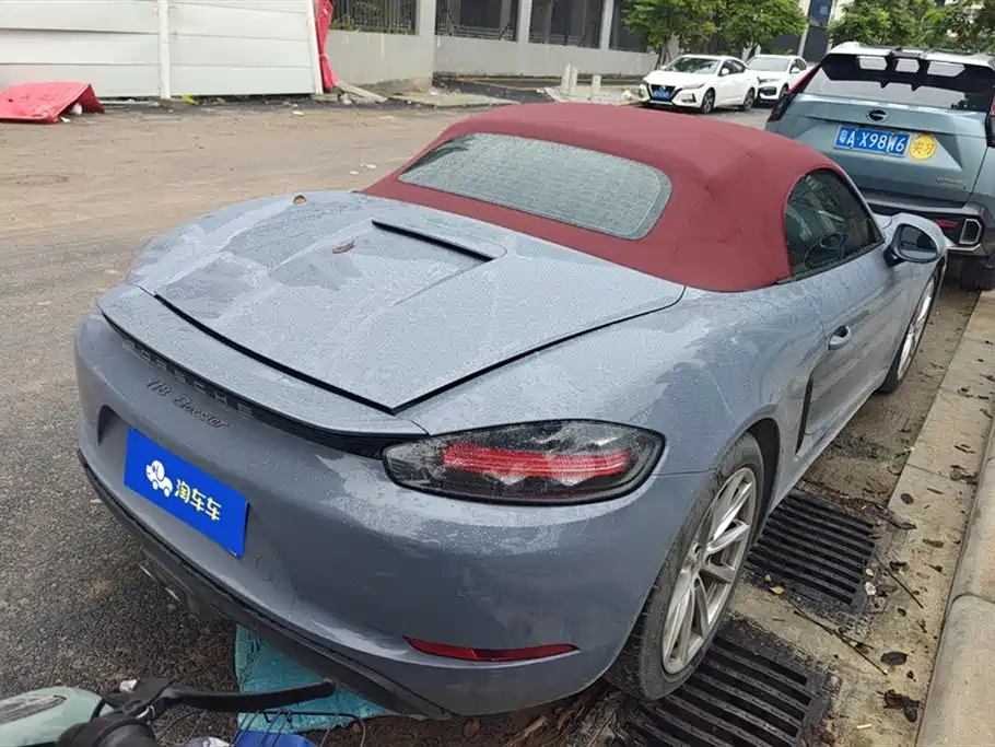 Porsche 718 Boxster 2.0T