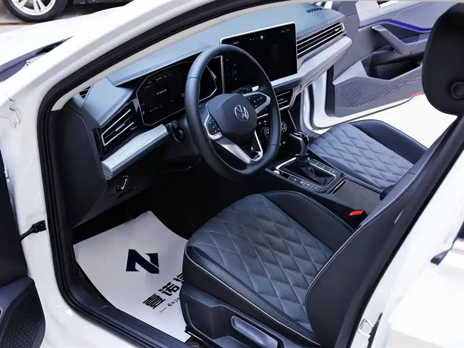 Volkswagen Sagitar 2025 Facelift 300TSI DSG Beyond Edition