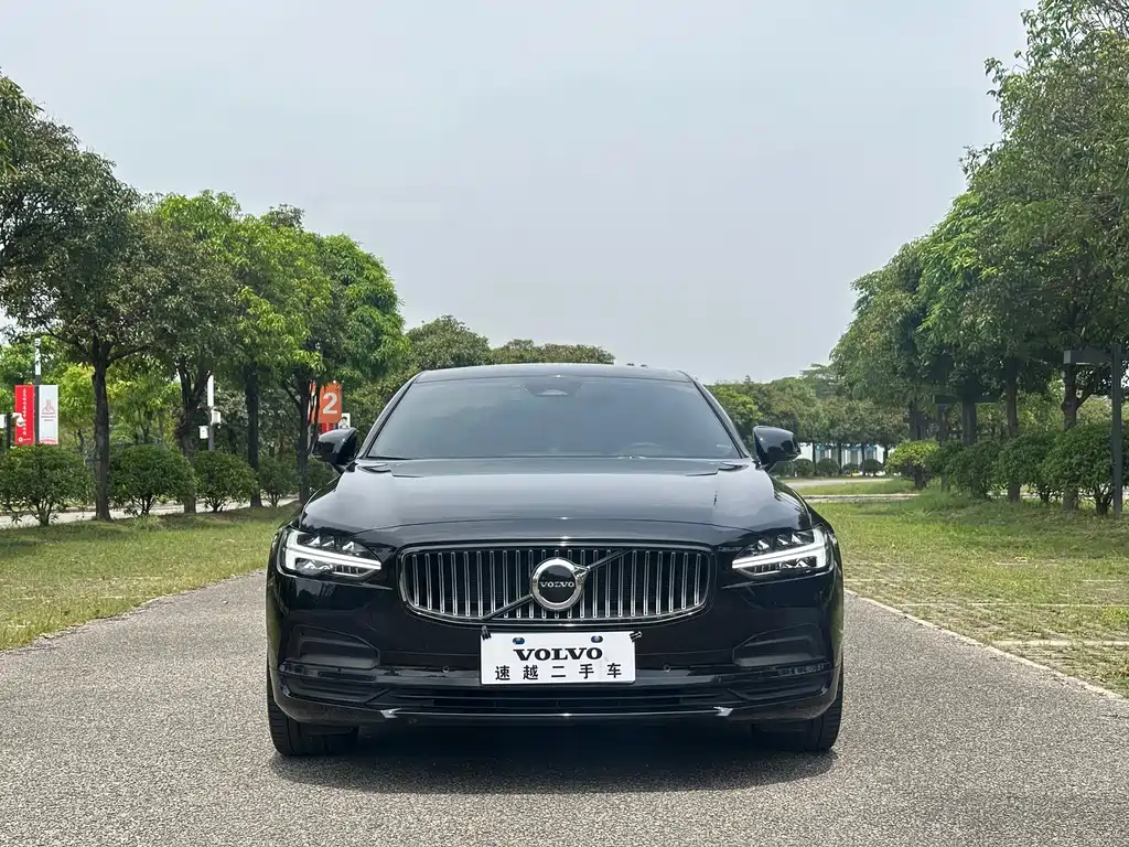 Volvo S90 2024 B5 Zhiyuan Luxury Edition