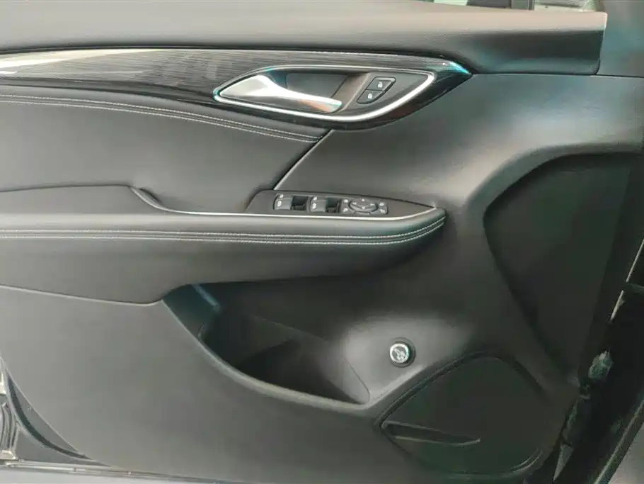 Buick Envision Plus 2023 652T 5-Seater Luxury
