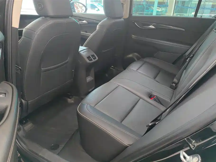 Buick Envision Plus 2023 652T 5-Seater Luxury