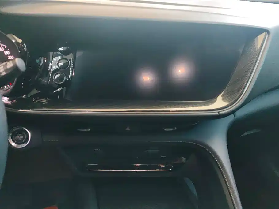 Buick Envision Plus 2023 652T 5-Seater Luxury