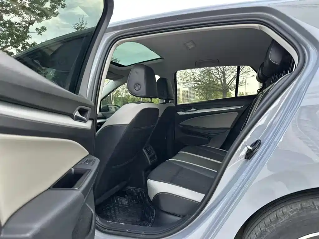 Volkswagen Golf 2021 280TSI DSG Pro