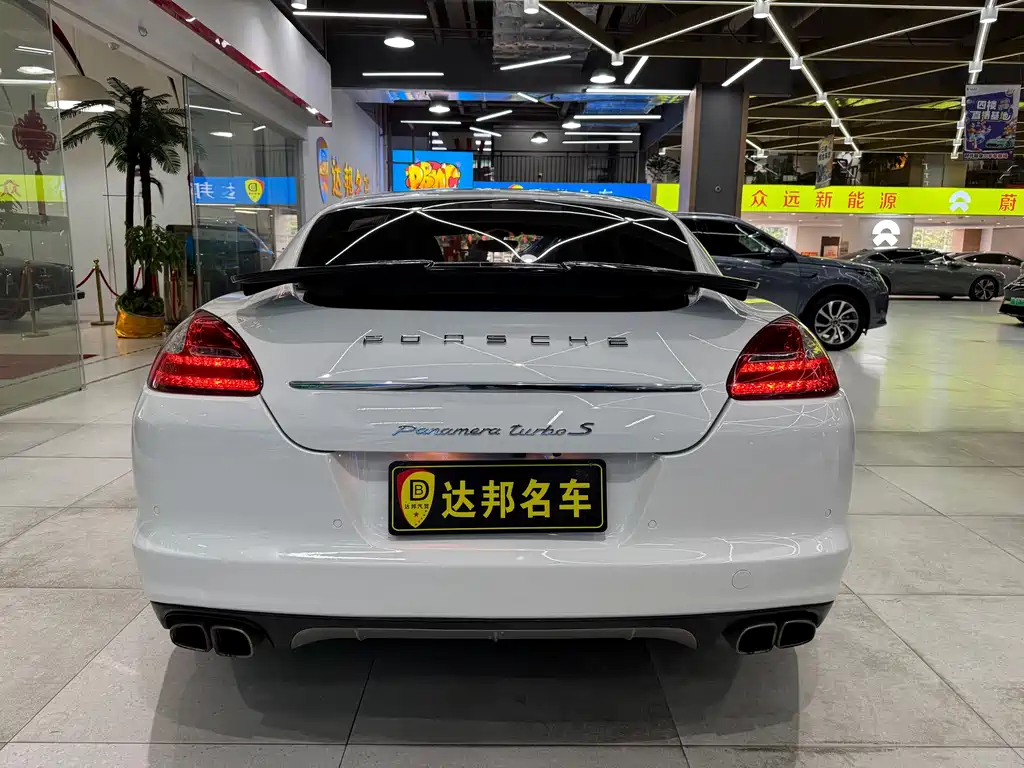 Porsche Panamera 2010 Panamera Turbo 4.8T