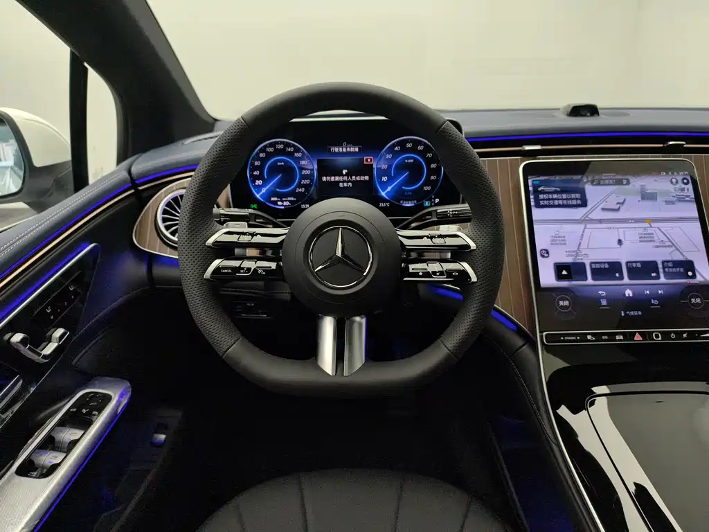 Mercedes-Benz EQE 500 4MATIC Luxury Edition 2025
