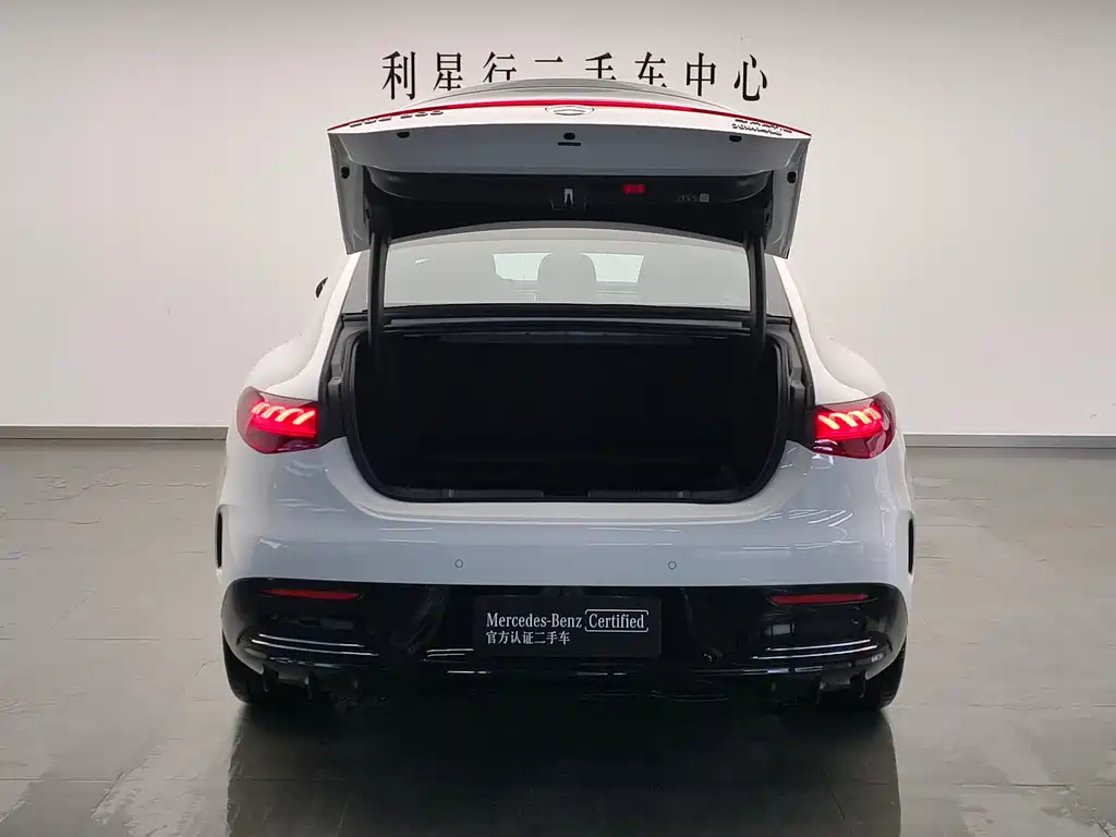 Mercedes-Benz EQE 500 4MATIC Luxury Edition 2025