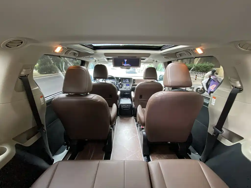 Sienna 2015 3.5L AWD L