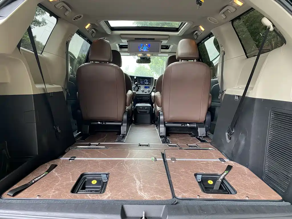 Sienna 2015 3.5L AWD L