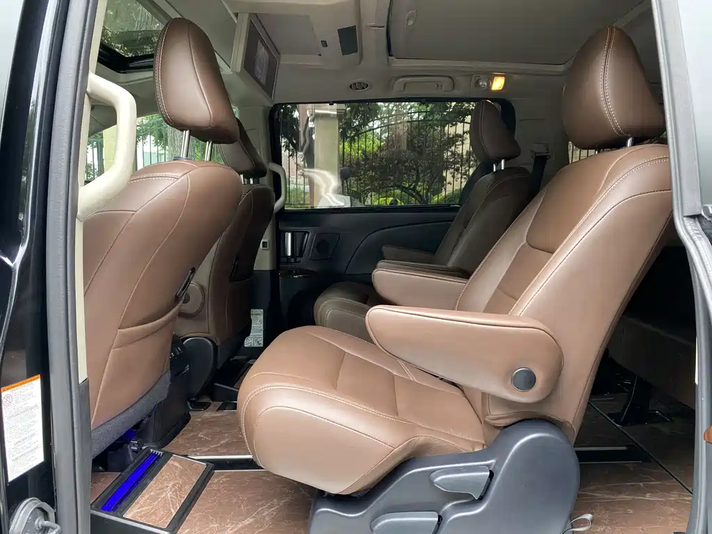 Sienna 2015 3.5L AWD L