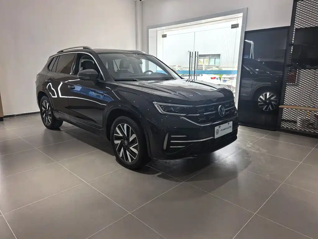 Volkswagen Tayron 2023 330TSI FWD R-Line High Performance Edition