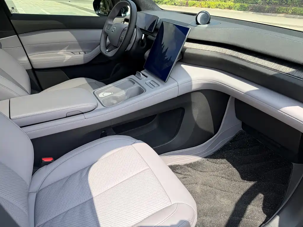 NIO EC6 2023 model 75kWh