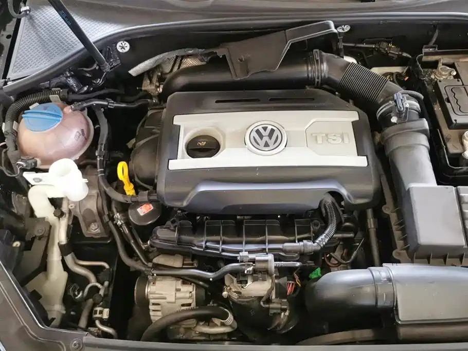Volkswagen Passat 2015 1.8TSI Automatic Zunrong Edition